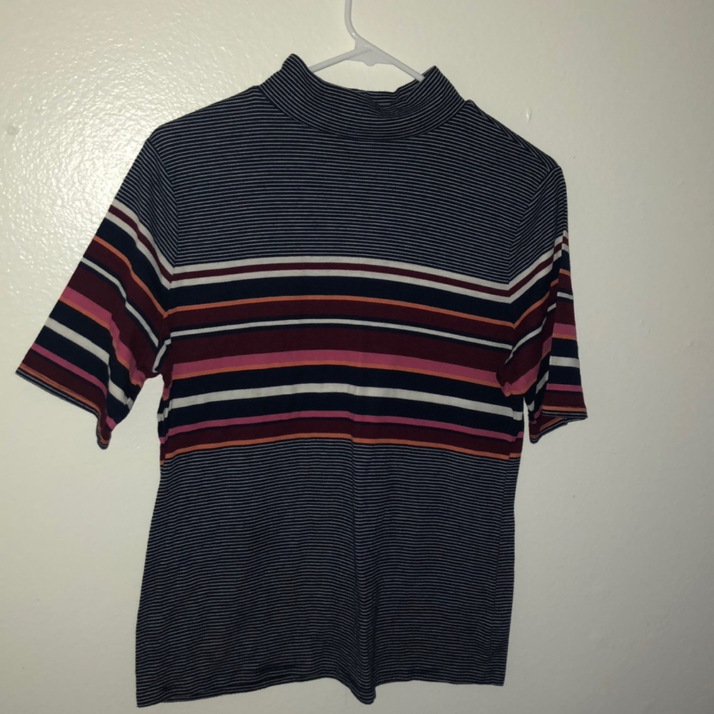 Lightweight turtleneck